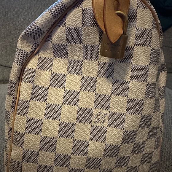 Louis Vuitton Bandoulière Speedy 30 EUC, gorgeous damier azure print make offer! - Picture 10 of 16